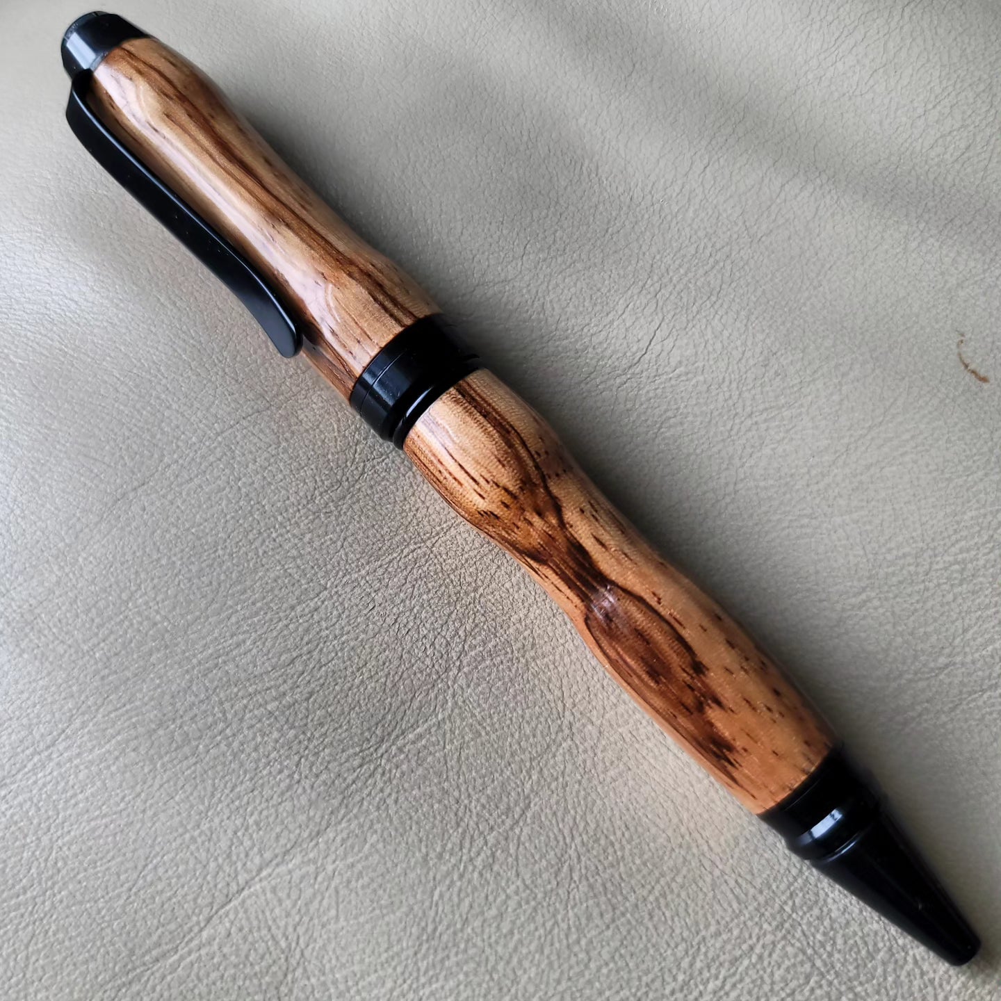 Padauk and Poplar Wood - Cigar Pen